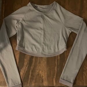 Whitney Simmons  Gymshark v1 long sleeve crop